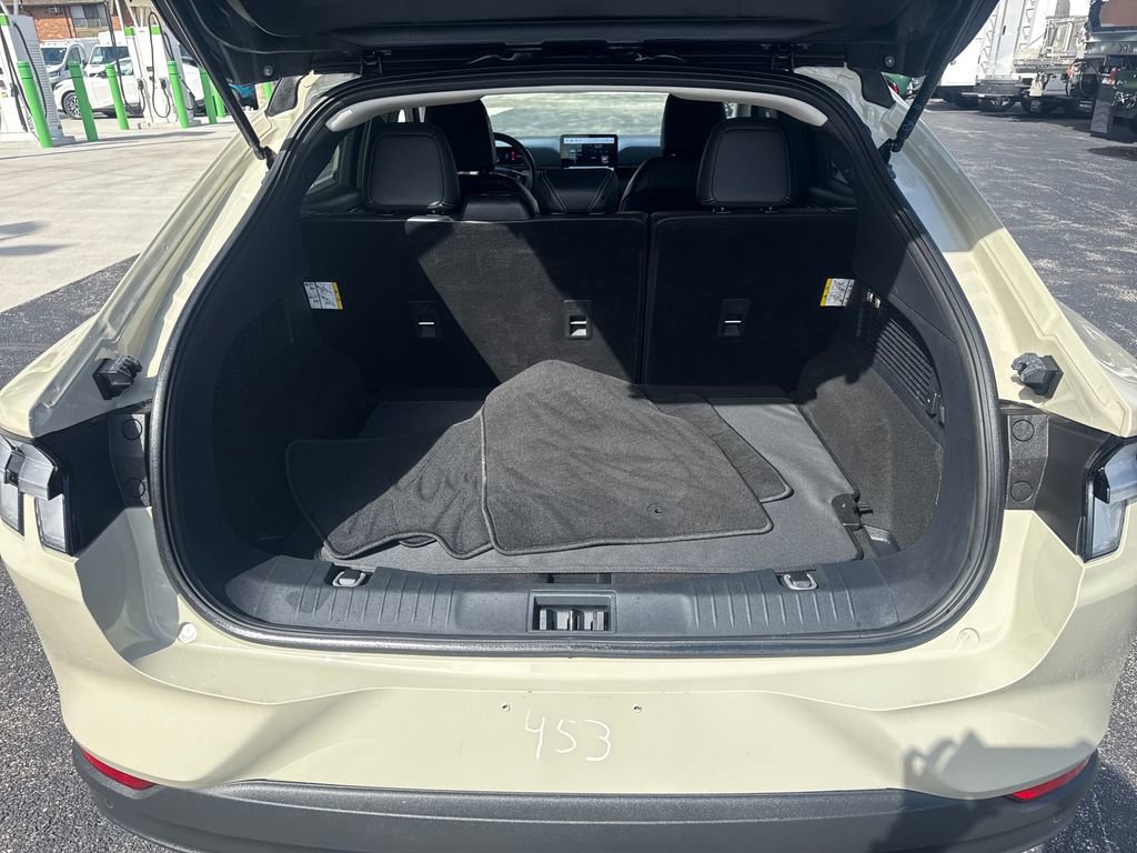 Used 2025 Ford Mustang Mach-E Select image 11