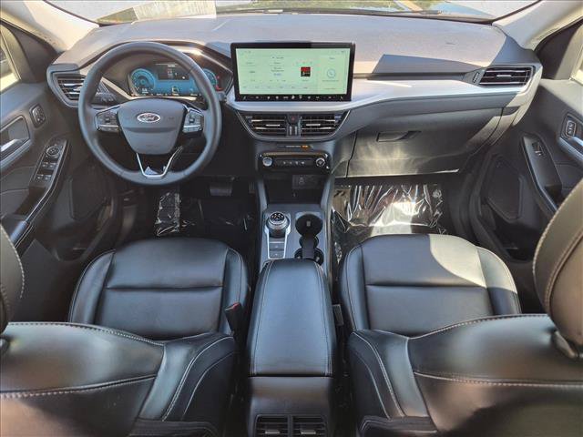 Used 2025 Ford Escape Platinum AWD/4WD image 18