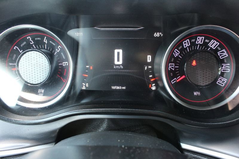 Used 2019 Dodge Challenger SXT image 14