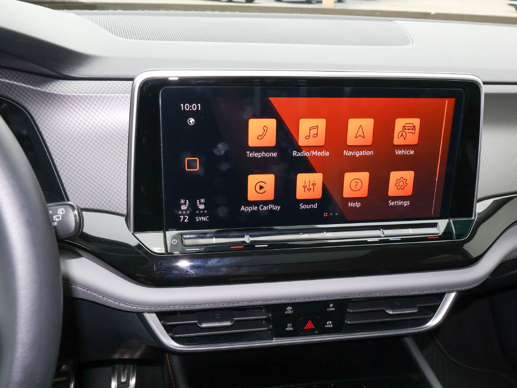 Certified 2025 Volkswagen Atlas Peak Edition SE AWD/4WD image 21