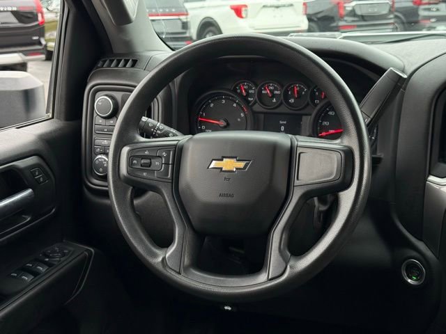 Used 2025 Chevrolet Silverado 2500 W/T AWD/4WD image 7