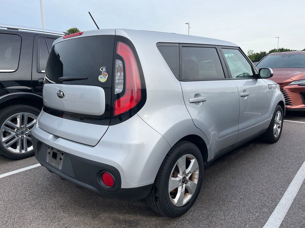 Used 2017 Kia Soul FWD image 3