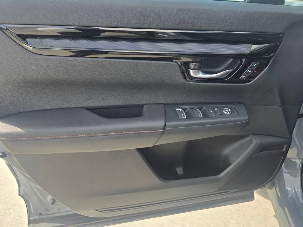 Used 2025 Honda CR-V Sport Touring image 22