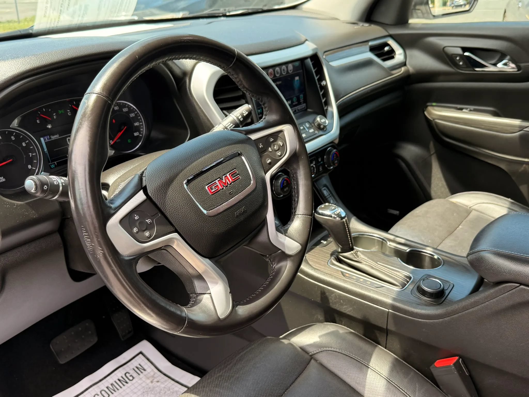 Used 2019 GMC Acadia SLT AWD/4WD image 8