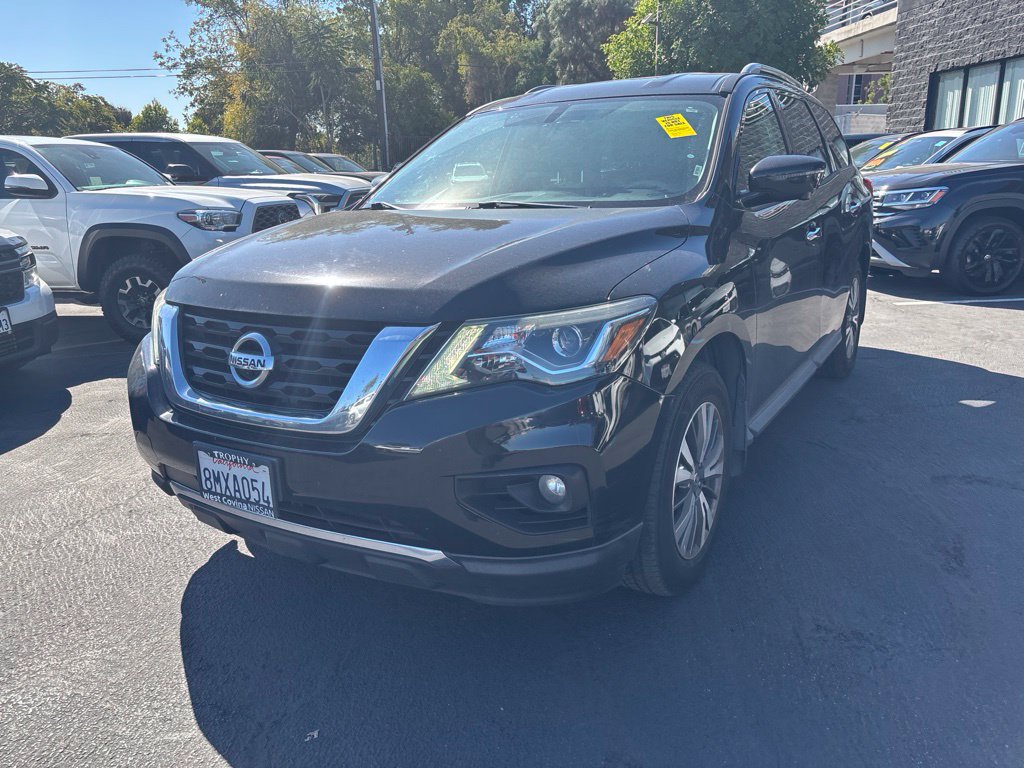 Used 2017 Nissan Pathfinder 4WD image 8