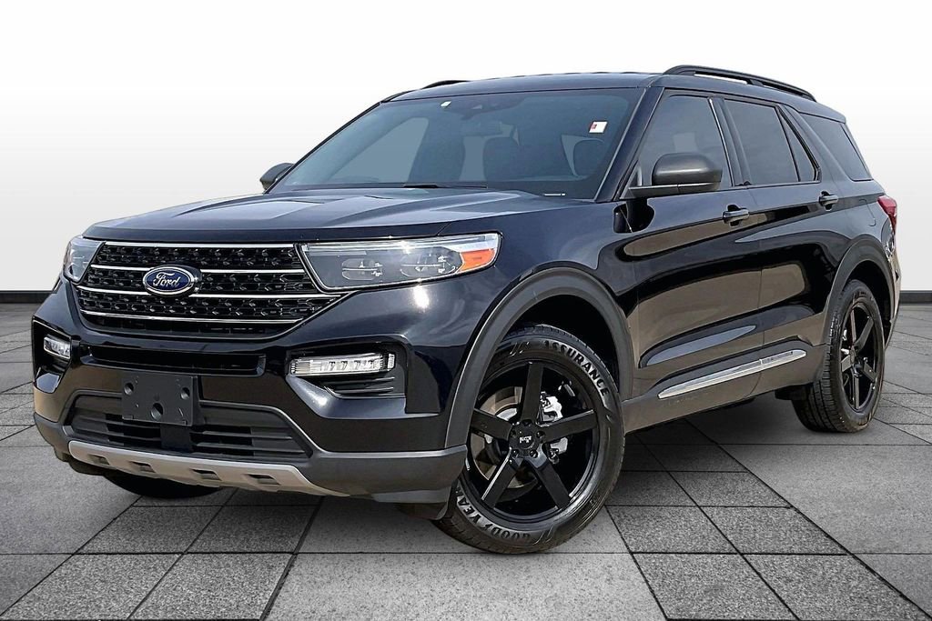 Used 2020 Ford Explorer XLT w/ Equipment Group 202A AWD/4WD image 1