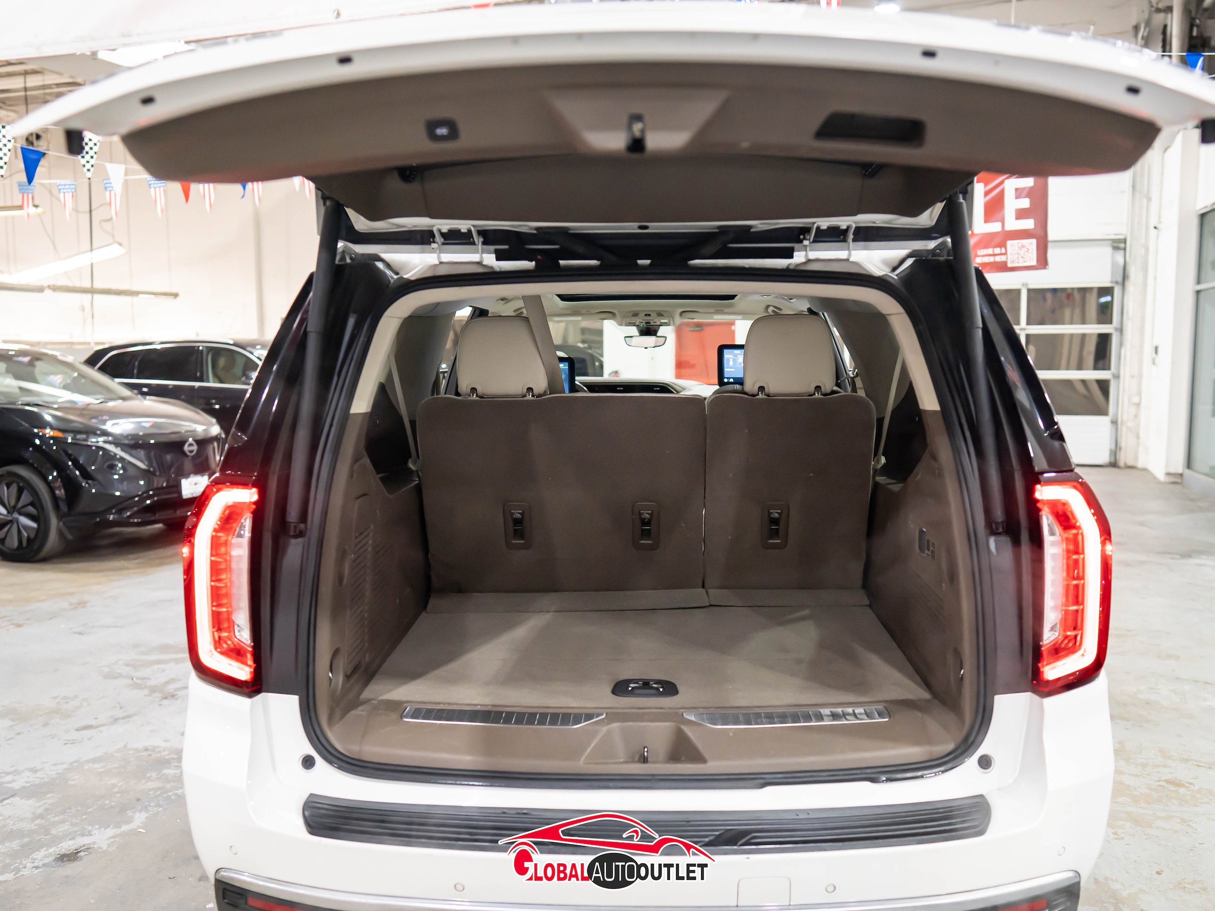 Used 2021 GMC Yukon XL Denali w/ Denali Ultimate Package AWD/4WD image 52