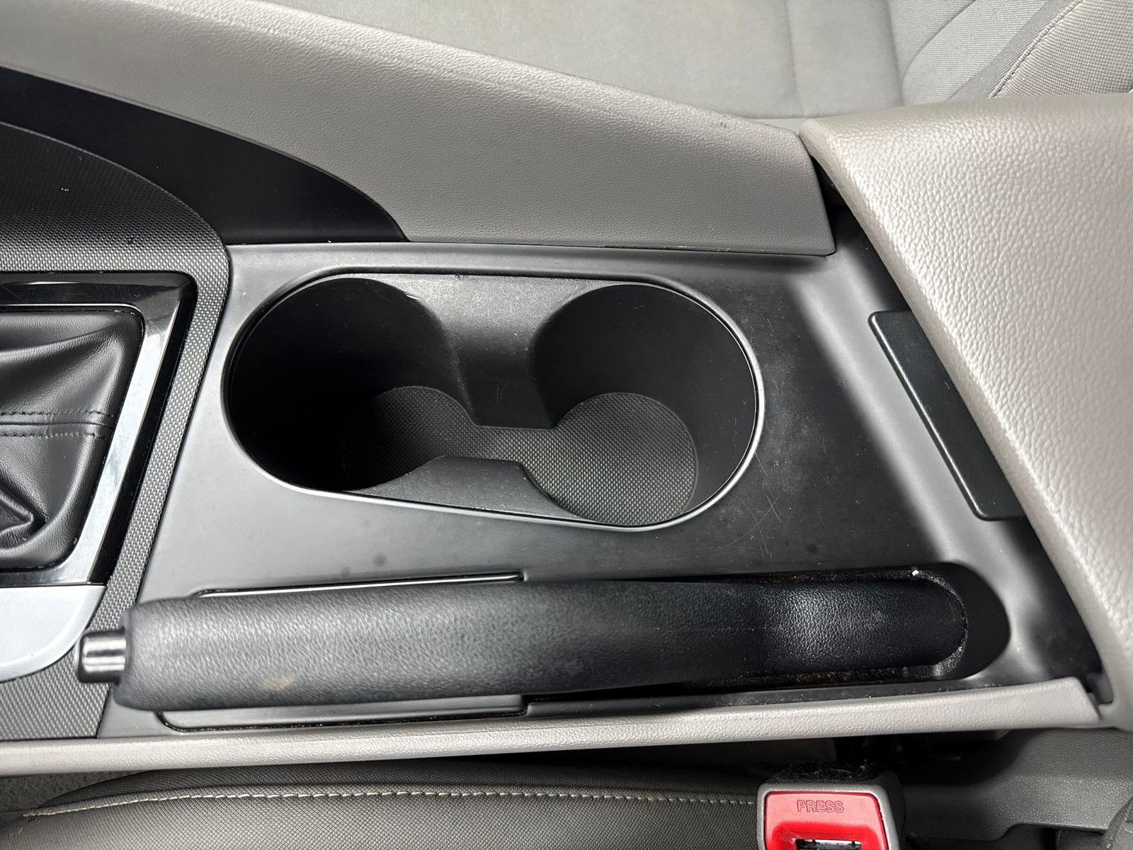 Used 2022 Hyundai Elantra SEL FWD image 29