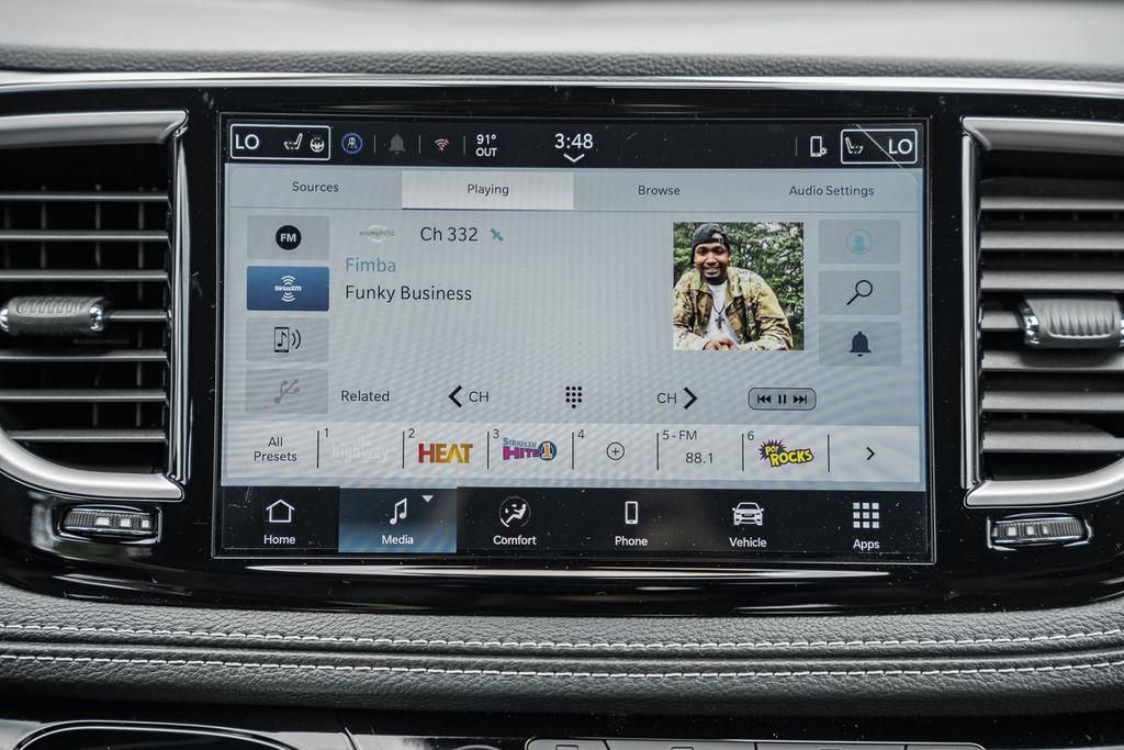 New 2025 Chrysler Pacifica Select FWD image 19