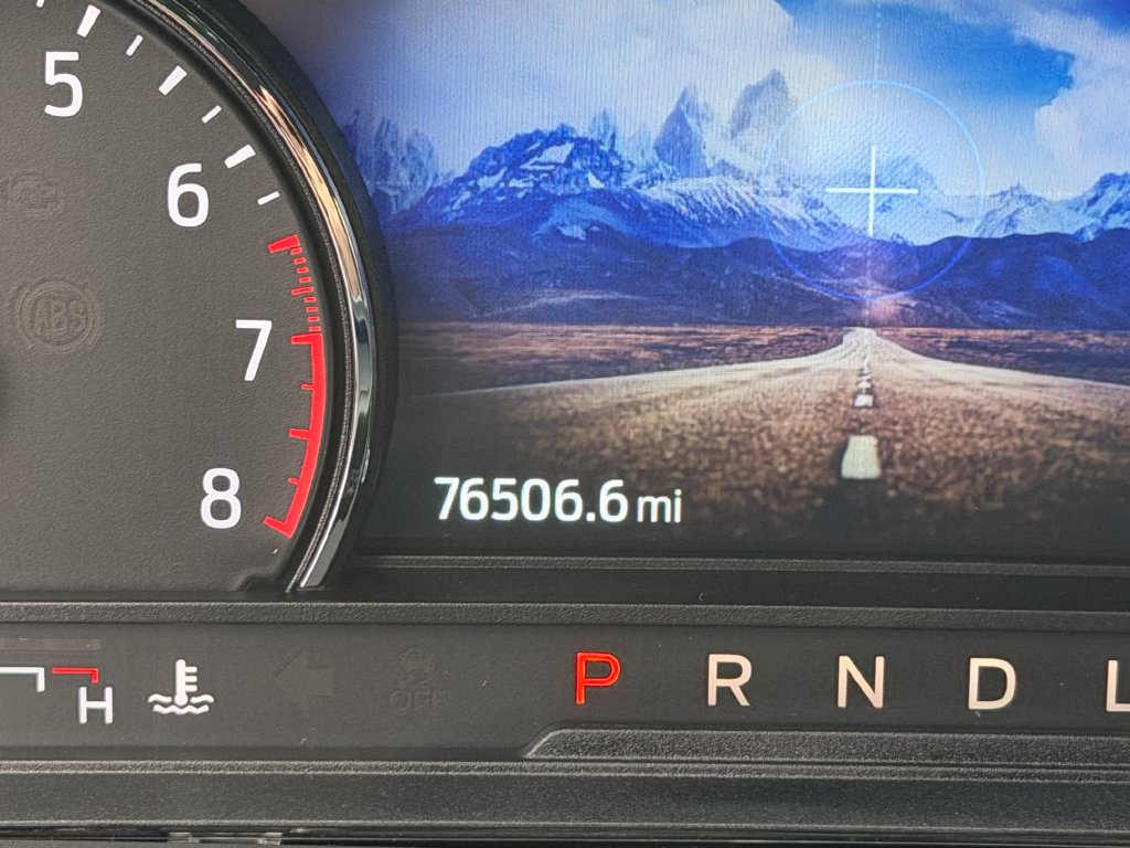 Used 2021 Ford Explorer XLT w/ Equipment Group 202A AWD/4WD image 9