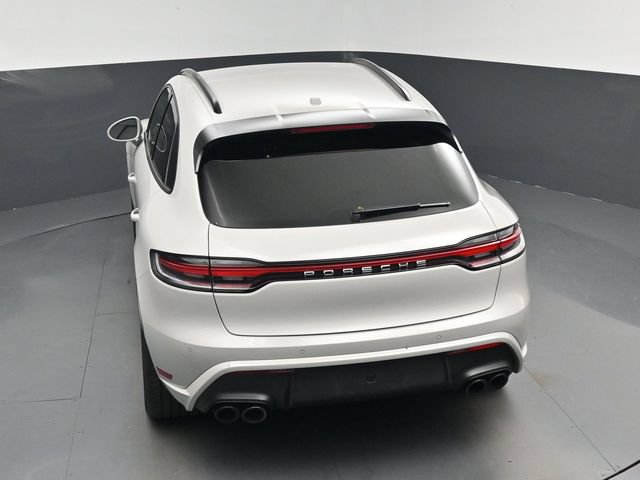 Used 2024 Porsche Macan AWD/4WD image 23