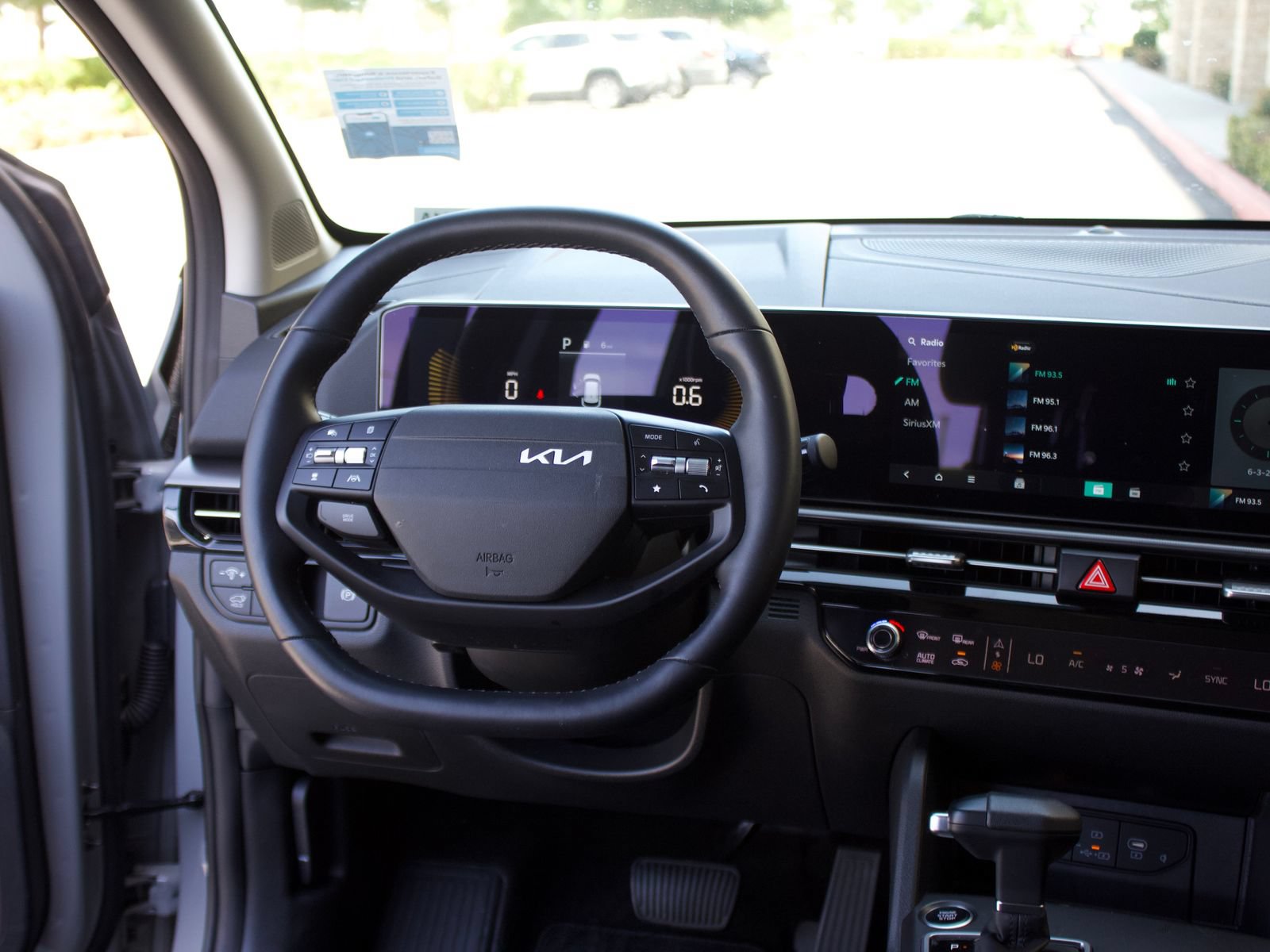 Used 2026 Kia Sportage EX w/ EX Panorama Roof Package FWD image 16