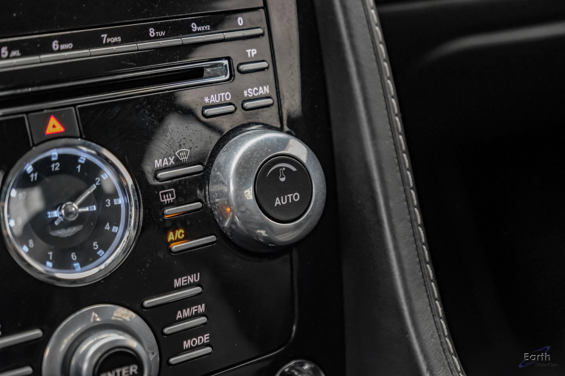Used 2014 Aston Martin V8 Vantage S RWD image 71