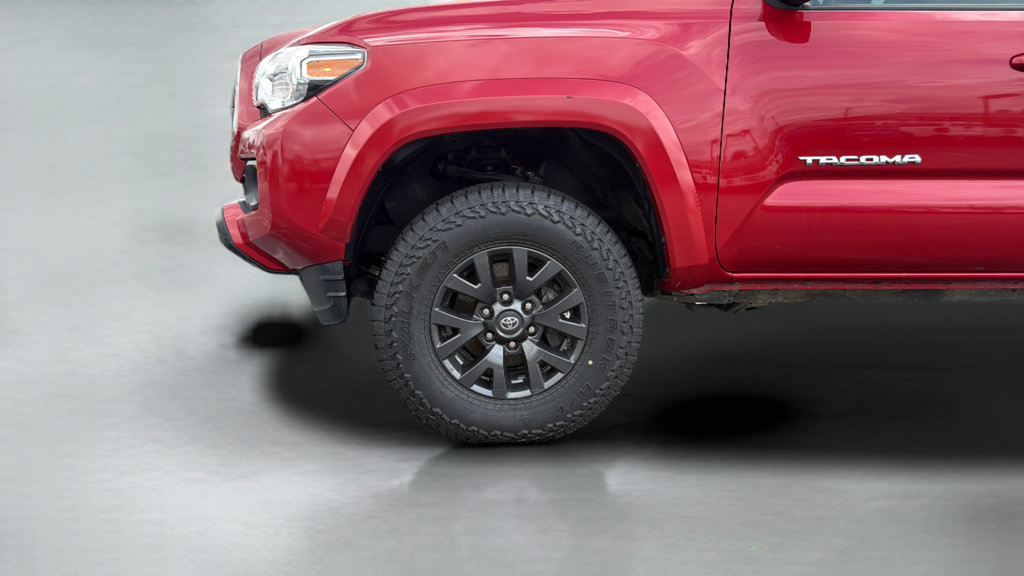 Used 2021 Toyota Tacoma SR5 AWD/4WD image 30