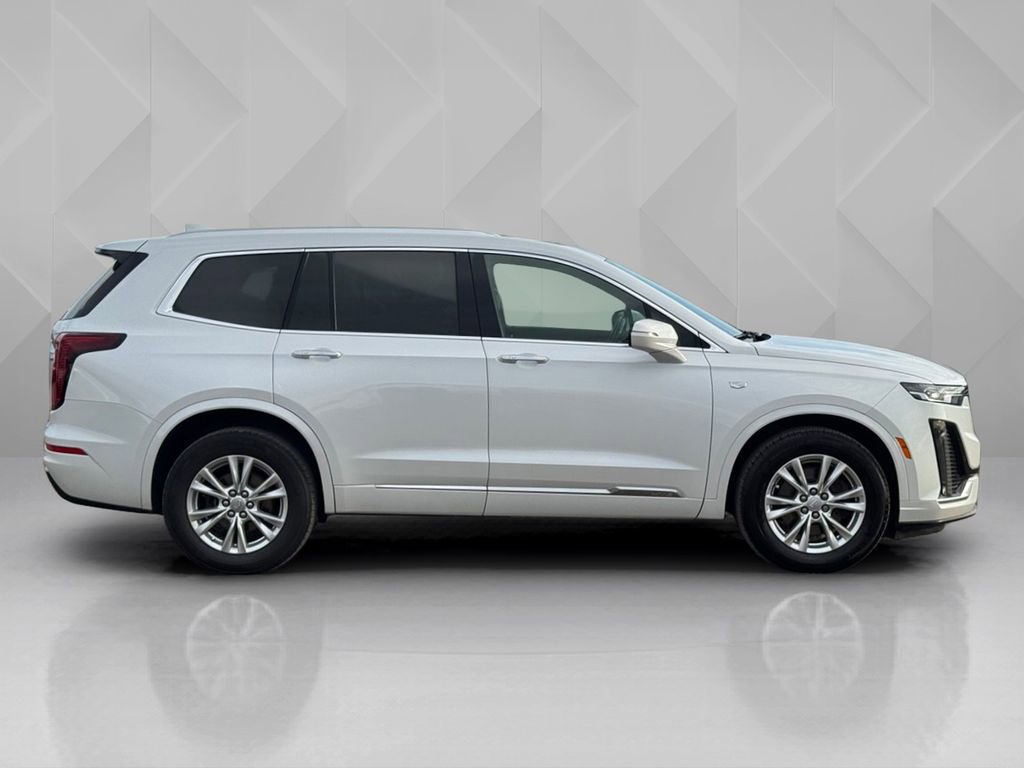Used 2023 Cadillac XT6 Luxury FWD image 4