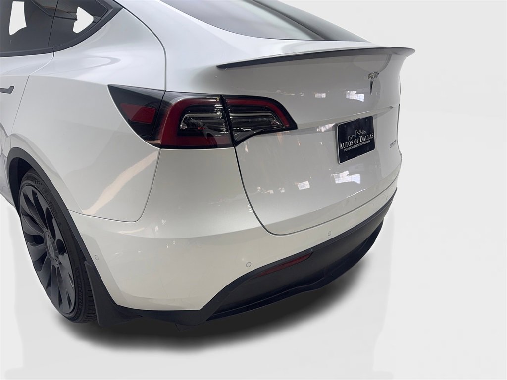 Used 2022 Tesla Model Y Performance image 19