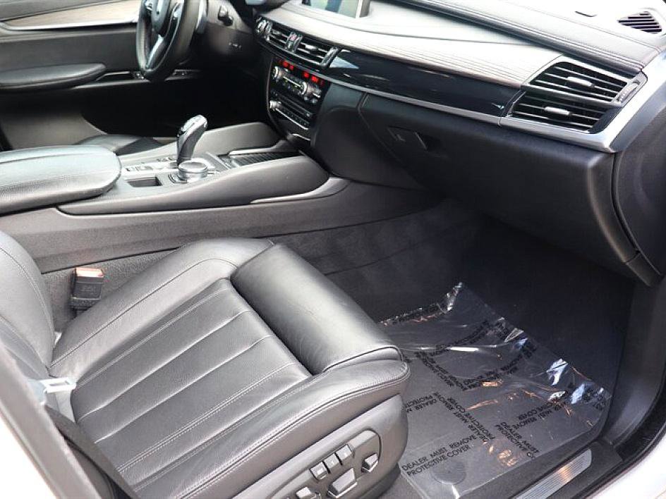 Used 2018 BMW X6 sDrive35i image 11