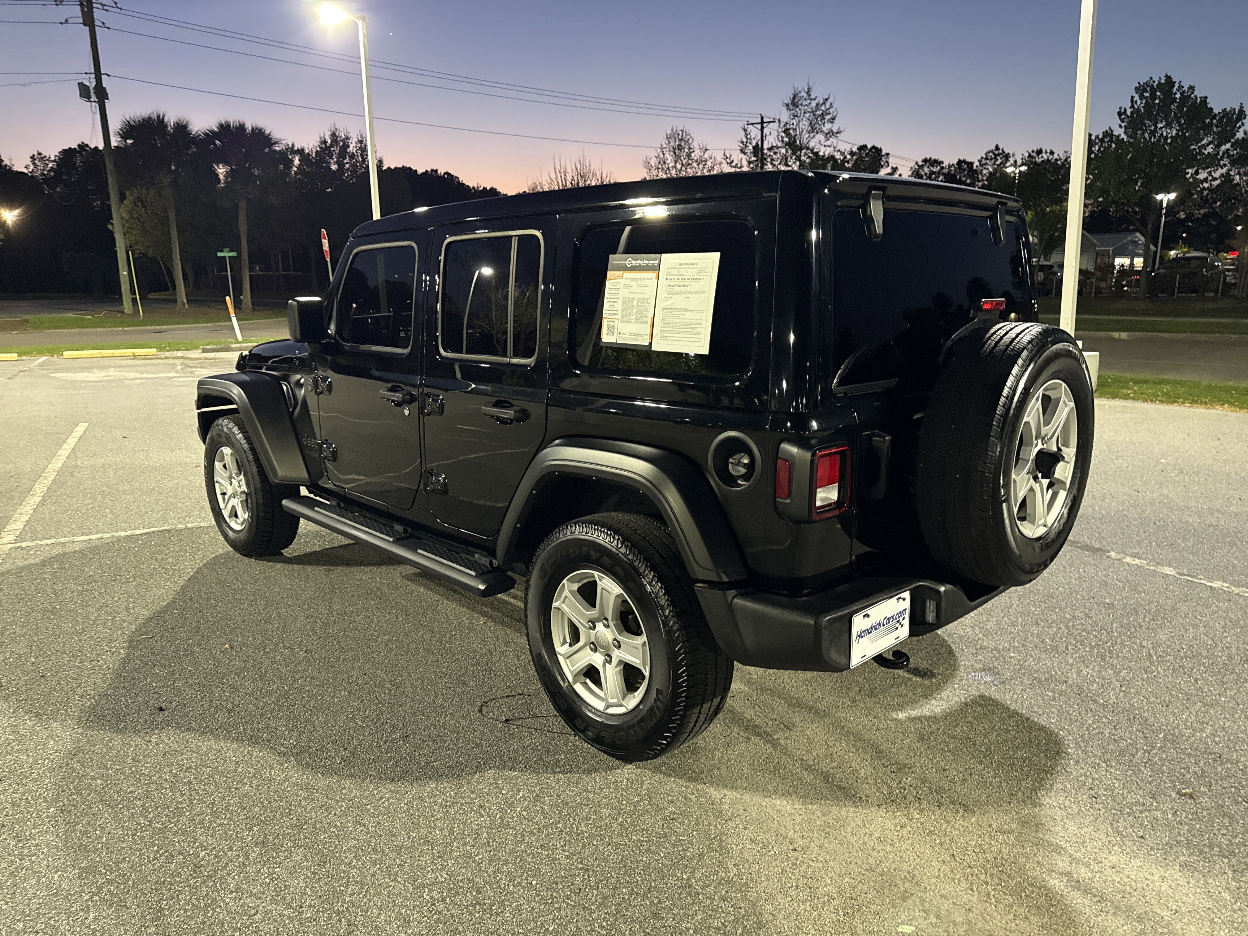 Used 2022 Jeep Wrangler Unlimited Sport w/ Sun And Sound Package image 17