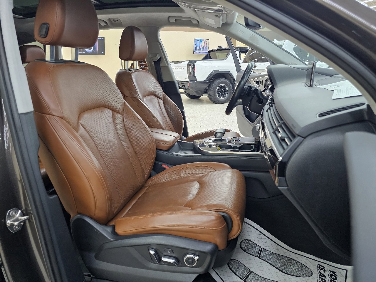 Used 2018 Audi Q7 3.0T Prestige image 21