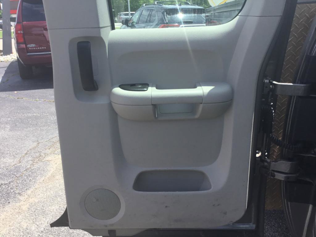 Used 2009 Chevrolet Silverado 2500 W/T AWD/4WD image 29
