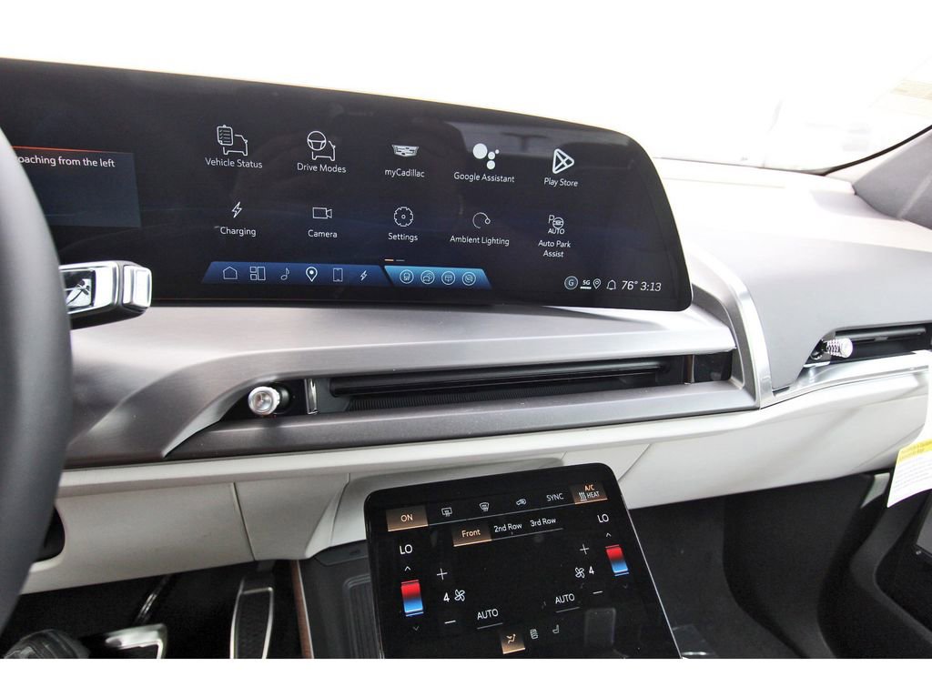 New 2026 Cadillac Vistiq Luxury AWD/4WD image 17