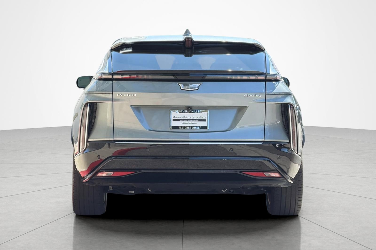 Used 2024 Cadillac Lyriq Luxury AWD/4WD image 4