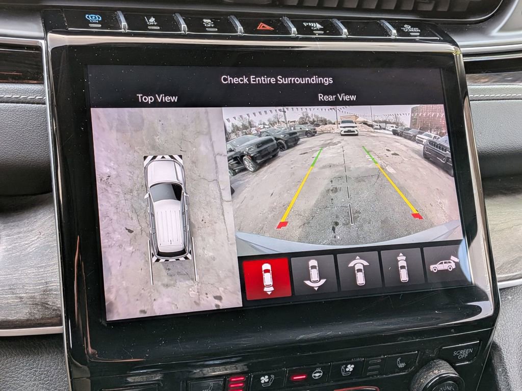 Used 2023 Jeep Grand Cherokee 30th Anniversary image 20