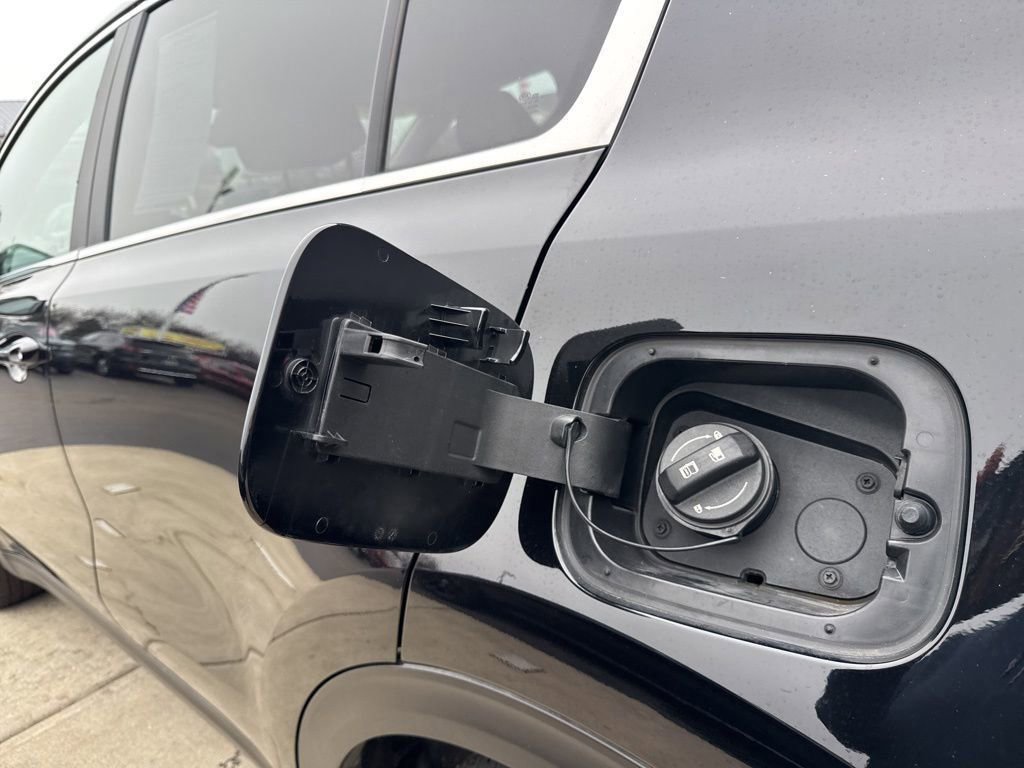 Used 2022 Kia Sportage LX image 16