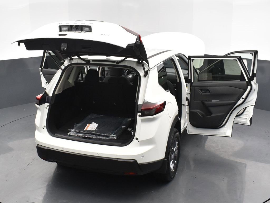 New 2026 Nissan Rogue S image 31