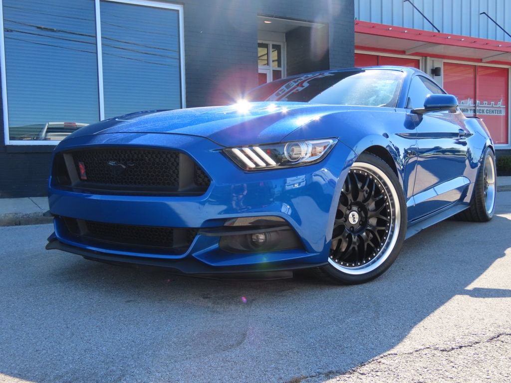 Used 2017 Ford Mustang GT RWD image 10