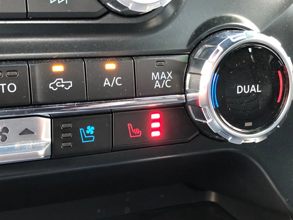 Used 2025 Ford F150 Platinum w/ Equipment Group 702A High AWD/4WD image 19