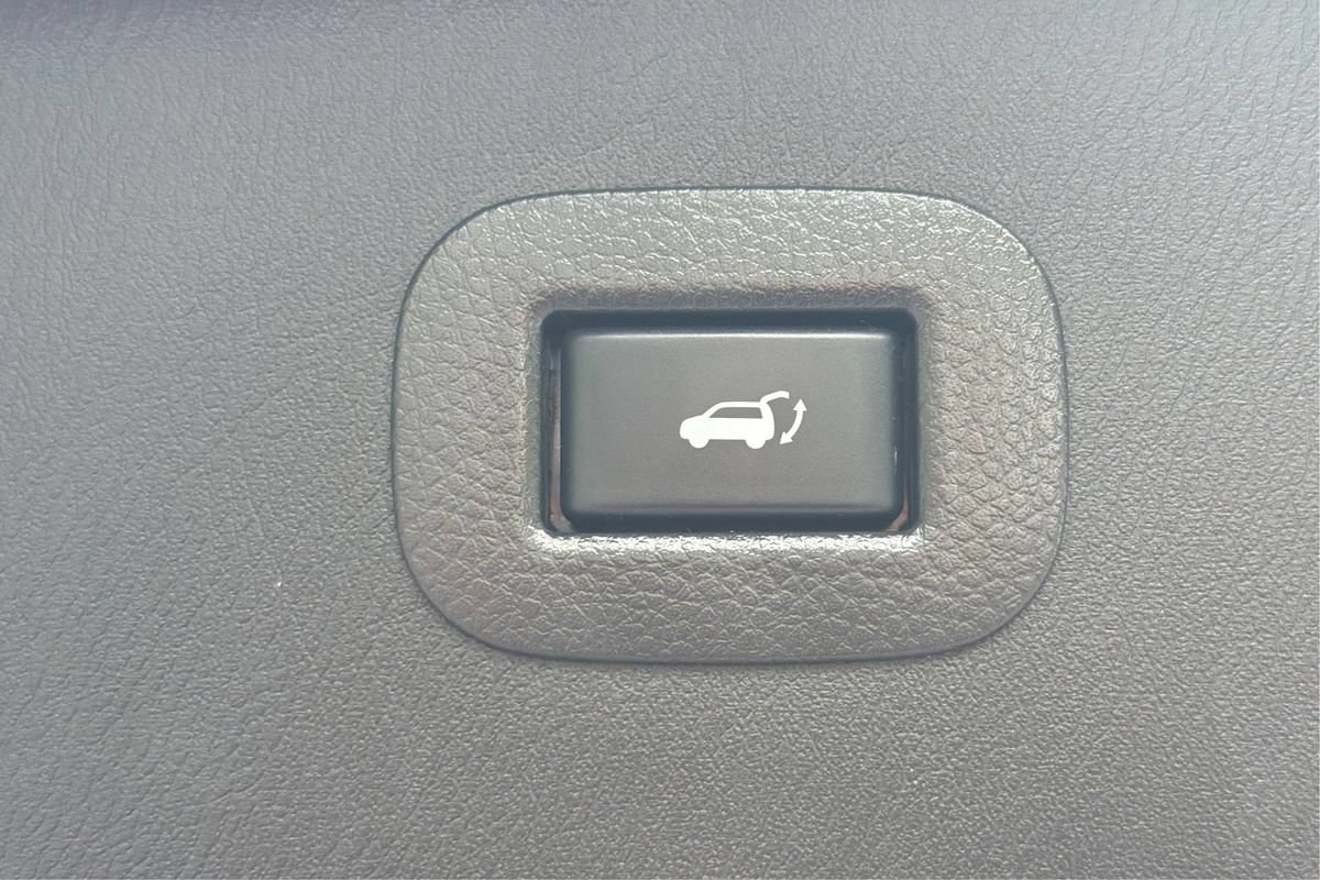 Used 2021 INFINITI QX80 Luxe RWD image 30