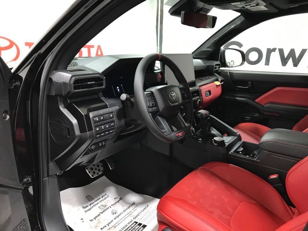 Used 2025 Toyota Tacoma TRD Pro AWD/4WD image 16