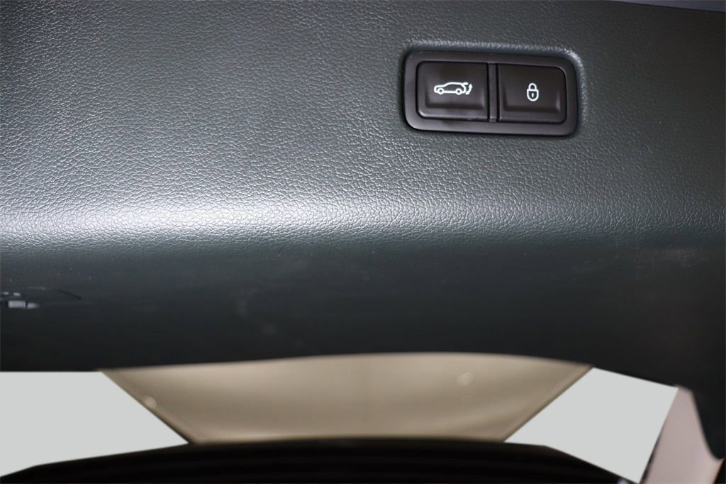 Certified 2025 Genesis GV80 2.5T Standard AWD/4WD image 24