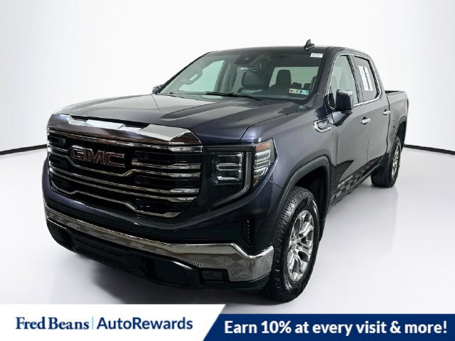 Used 2025 GMC Sierra 1500 SLT AWD/4WD image 3