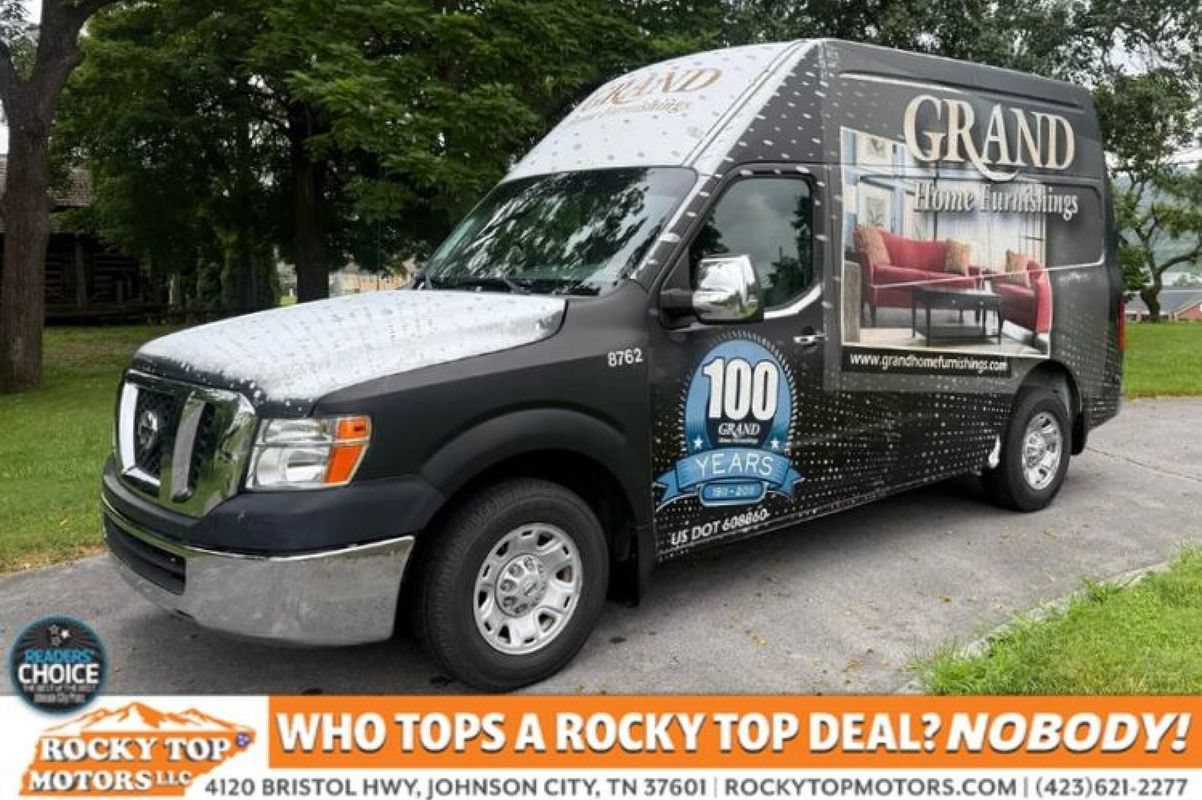 Used 2012 Nissan NV 2500 SV w/ Technology Pkg RWD image 1