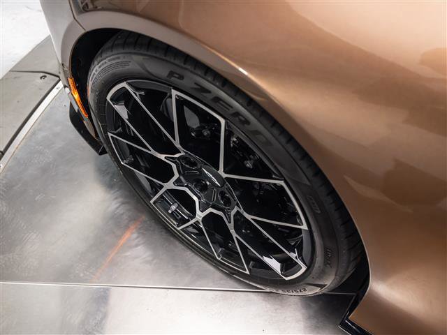 New 2026 Aston Martin Vanquish image 8