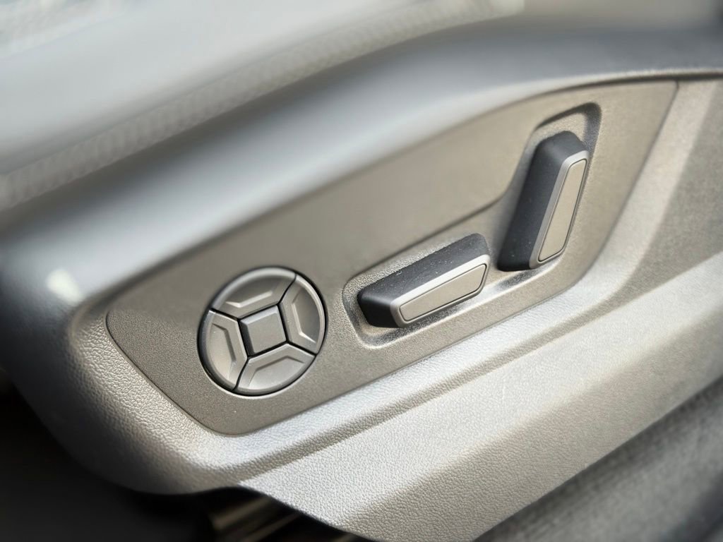 Certified 2025 Audi Q7 2.0T Premium w/ Convenience Plus Package image 17