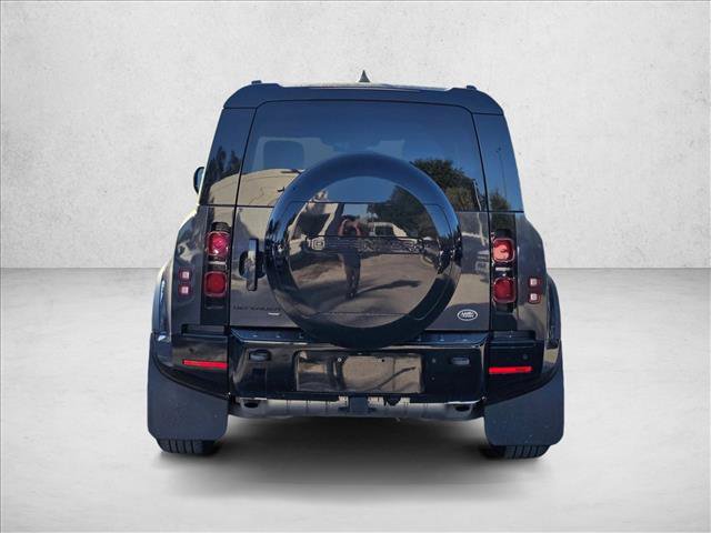 Used 2023 Land Rover Defender 110 X-Dynamic SE AWD/4WD image 7