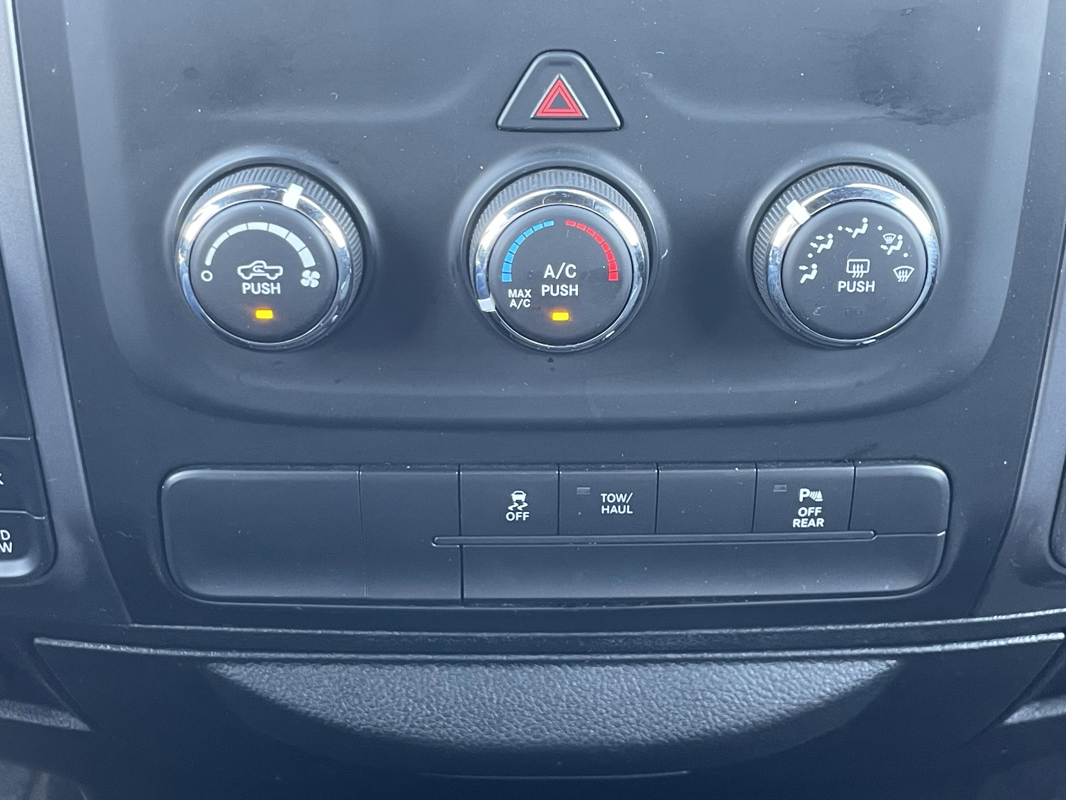 Used 2022 RAM 1500 Classic Warlock AWD/4WD image 25