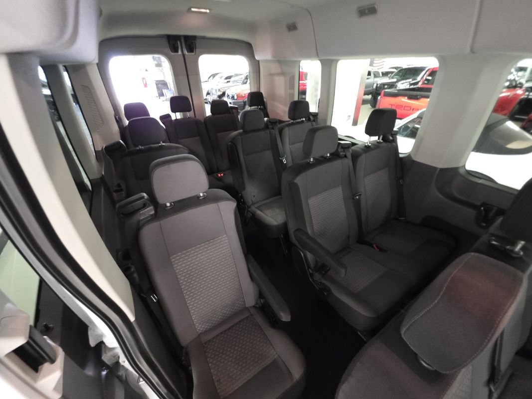 Used 2020 Ford Transit 350 XLT image 32