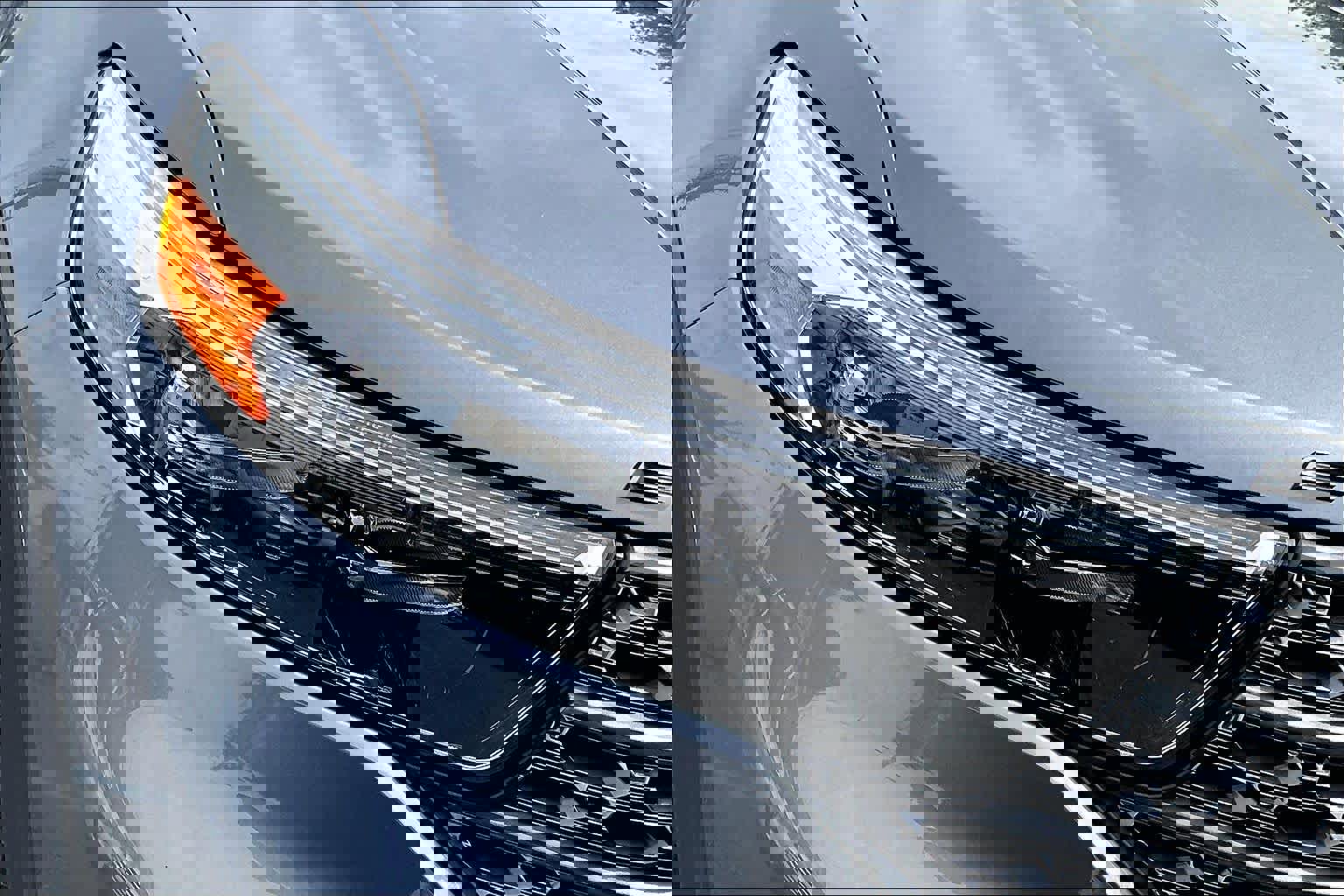 Used 2022 Ford Explorer XLT w/ Equipment Group 202A AWD/4WD image 27