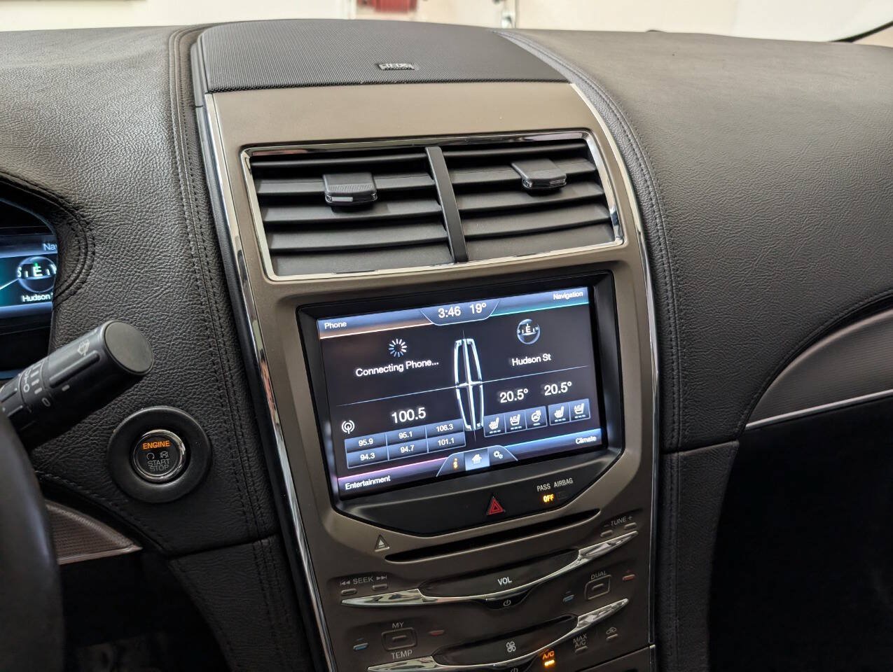 Used 2014 Lincoln MKX AWD w/ Equipment Group 101A image 10