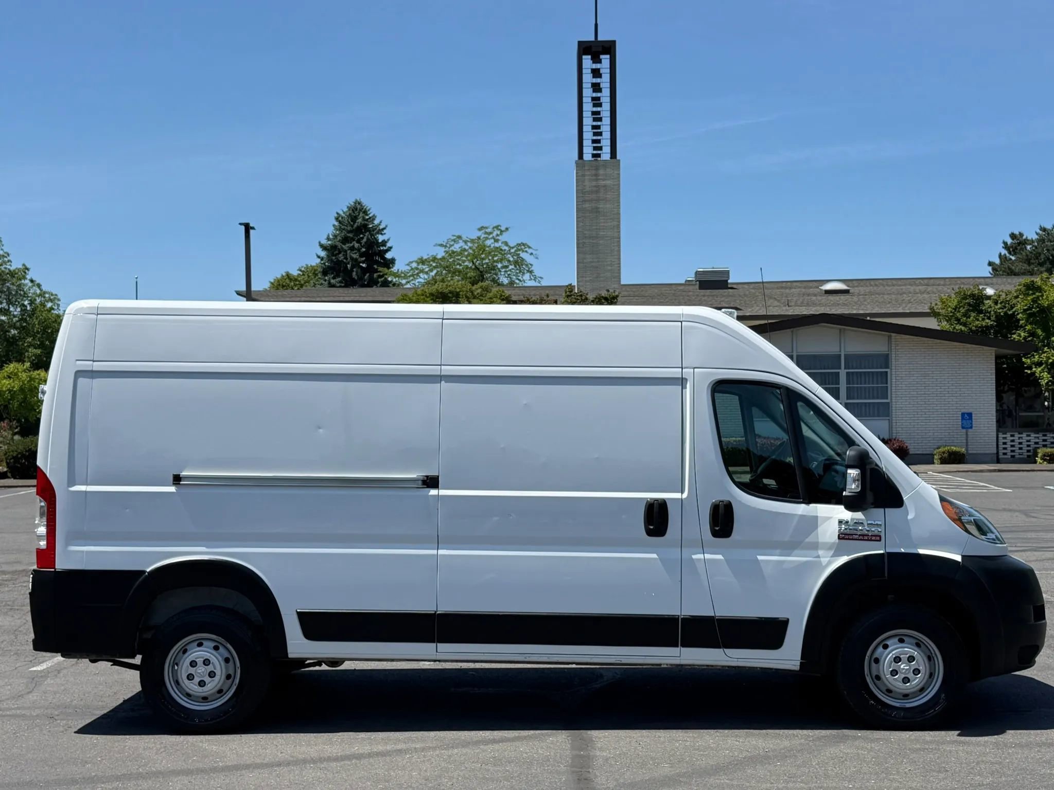 Used 2021 RAM ProMaster 2500 FWD image 6