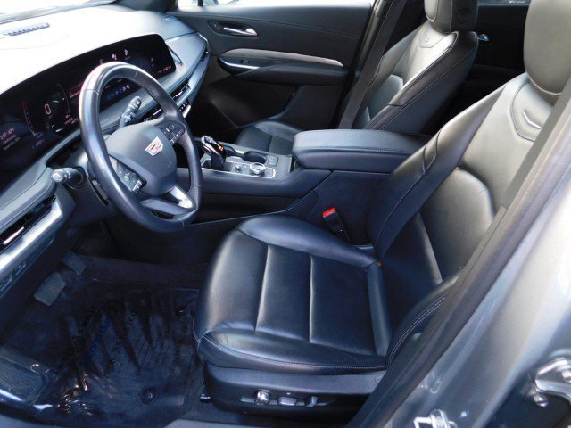 Used 2024 Cadillac XT4 Premium Luxury image 15
