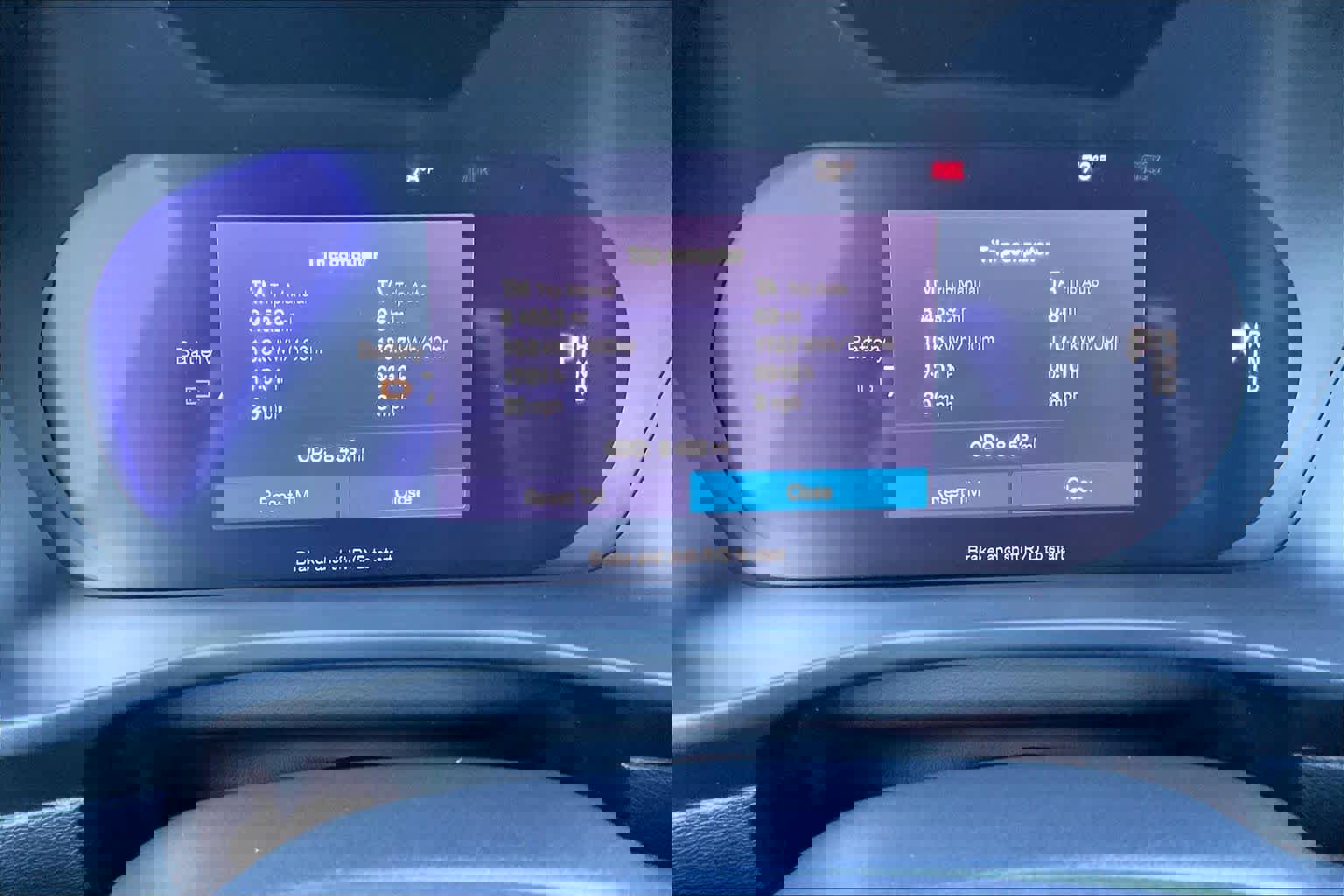 Used 2023 Volvo XC40 Recharge Ultimate w/ Protection Package Premier image 23