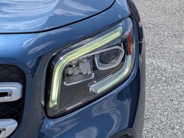 Used 2021 Mercedes-Benz GLB 250 w/ Premium Package image 9
