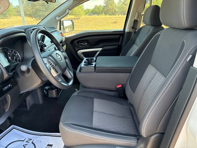 Certified 2024 Nissan Titan SV AWD/4WD image 18