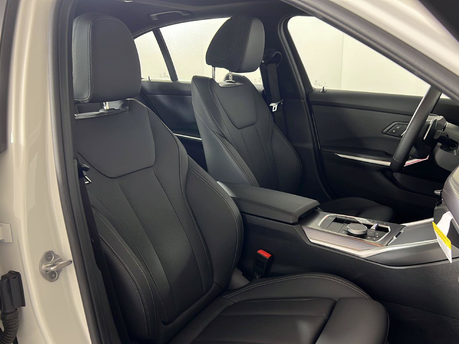 New 2026 BMW 330i xDrive Sedan AWD/4WD image 35