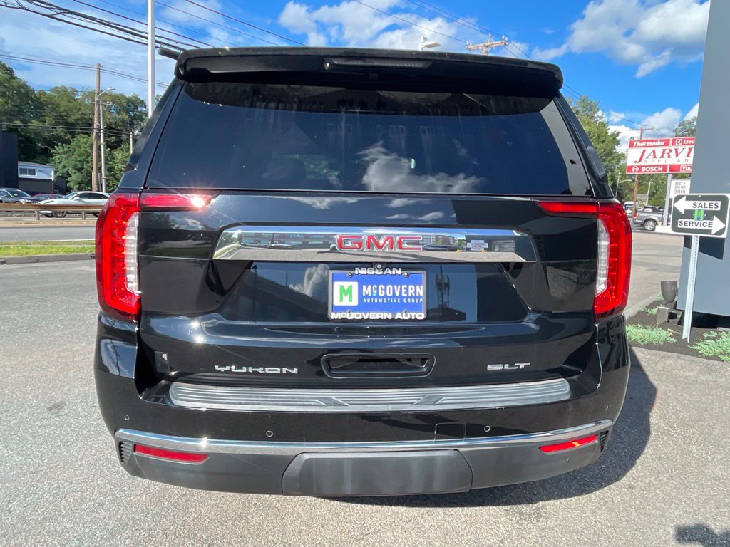 Used 2022 GMC Yukon SLT w/ SLT Premium Package AWD/4WD image 6